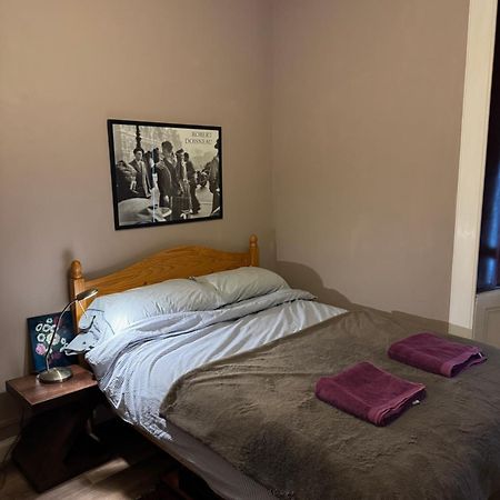 Central Room In Historic Tenement Shared Apartment Near Old Town إدنبرة المظهر الخارجي الصورة