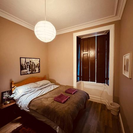 Central Room In Historic Tenement Shared Apartment Near Old Town إدنبرة المظهر الخارجي الصورة